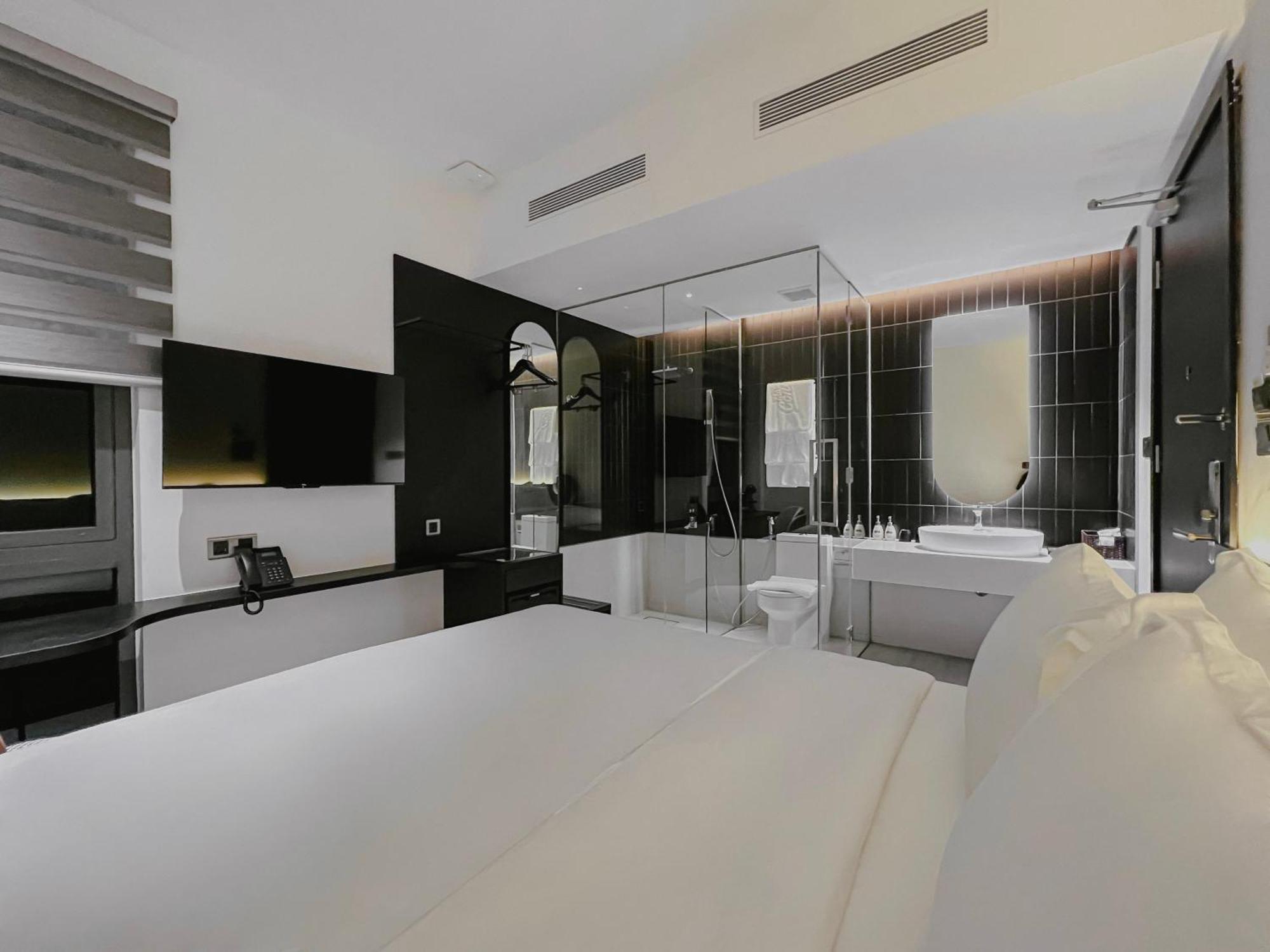 The Concept Hotel Hcmc- District 1 호치민 외부 사진