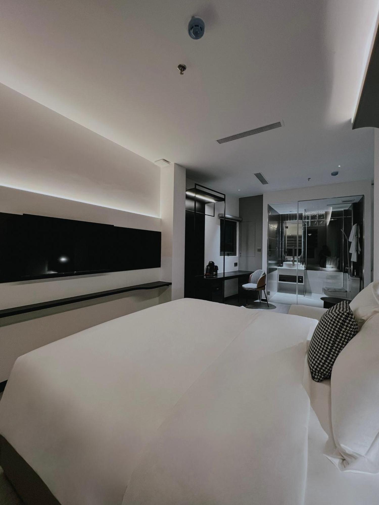 The Concept Hotel Hcmc- District 1 호치민 외부 사진